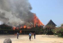 الدفاع المدني: إخماد حريق داخل مستودع في مشمش 112112