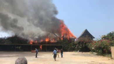 الدفاع المدني: إخماد حريق داخل مستودع في مشمش 112112