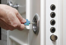 سرق المنزل الذي يعمل فيه فكان له قوى الأمن بالمرصاد 112112