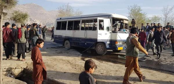كابول: مقتل 3 وإصابة 11 في تفجير حافلة حكومية أفغانية 112112