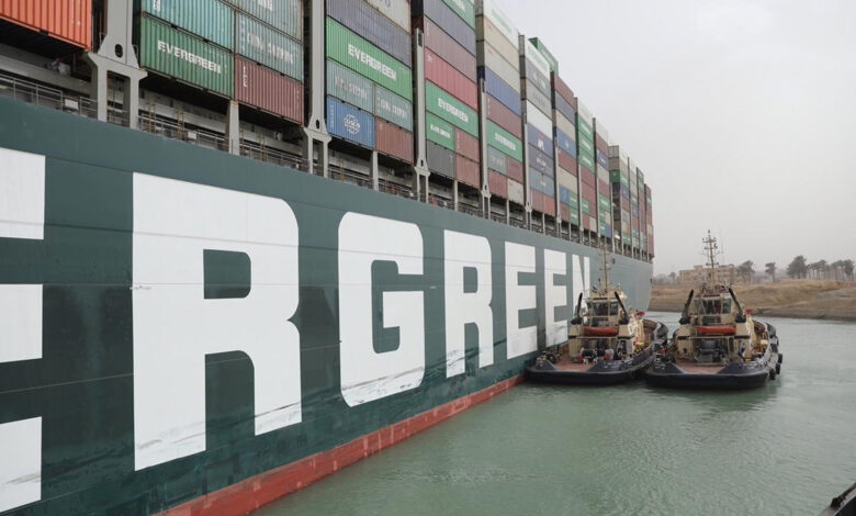 هيئة قناة السويس: فشل محاولة تعويم سفينة الشحن التايوانية العملاقة "إيفر غيفين" 112112