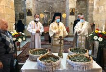 صور: الطوائف المسيحية تُحيي القداديس والصلوات برئاسة المطرانين شربل عبد الله وايلي حداد 112112