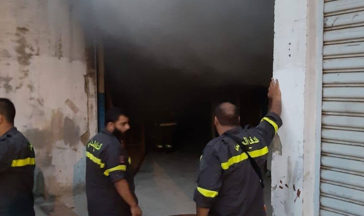 حريق داخل منشرة للاخشاب في الفنار 112112