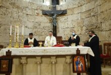 المطران عون في قداس الفصح: عبادة المال تشوه الحقيقة أما عبادة الله تنير الطريق 112112