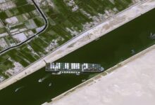 جيمس فيكرز: تعطل الملاحة في قناة السويس سيؤدي إلى المطالبات بالتعويض من شركات التأمين 112112