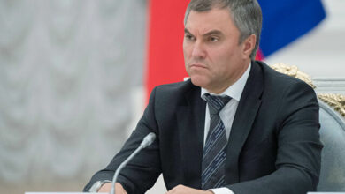 رئيس الدوما الروسي يطالب أوكرانيا بوقف التصعيد في دونباس والعودة الى اتفاقات مينسك 112112