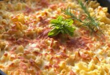 معكرونة بالدجاج والبشاميل