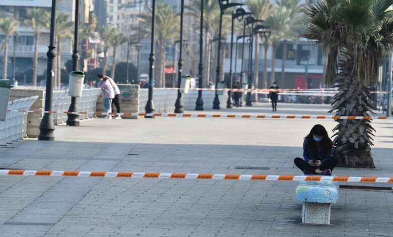 قرار بالإقفال العام مع بعض الإستثناءآت 112112