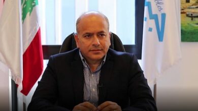 توضيح من رئيس بلدية جبيل حول ظاهرة الطحالب البحرية 112112