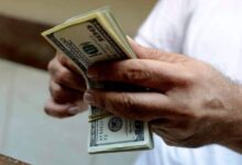 الدولار في السوق السوداء يرتفع 112112