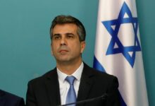 وزير الاستخبارات الإسرائيلي ينفي موافقة تل أبيب على وقف إطلاق النار يوم الجمعة 112112