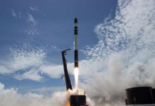 صاروخ أميركي يضل طريقه 112112