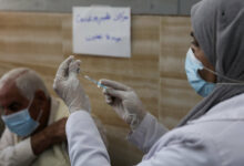 البحرين تشدد قيود مكافحة كورونا وتغلق المتاجر والمطاعم لمدة أسبوعين 112112