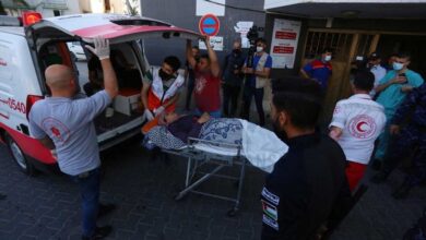 نقل جثامين لمواطنين إلى مستشفى الشفاء يرجح إستشهادهم إثر إستنشاقهم غازات سامة 112112