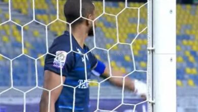 مهاجم فريق المغرب التطواني يتقمّص دور البطل في ثوب حارس المرمى 112112