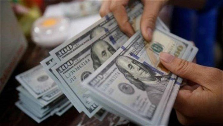تعديل آلية بيع الدولار بالسعر الرسمي مقابل الليرة 112112
