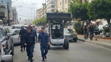 طرابلس: شرطة البلدية تُزيل البسطات والتعديات في شارع عزمي 112112