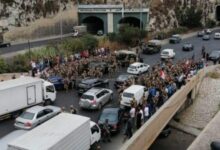 تجمّع عدد من المُحتجين على أوتوستراد نهر الكلب بالاتجاهين 112112