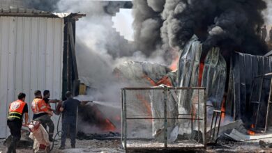 السيطرة على الحريق في مصنع الإسفنج في مخيم جباليا 112112