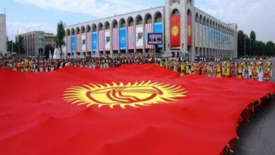 الرئيس القرغيزي يُعلن اليوم الحداد على أرواح الضحايا الذين سقطوا خلال النزاع مع طاجيكستان 112112