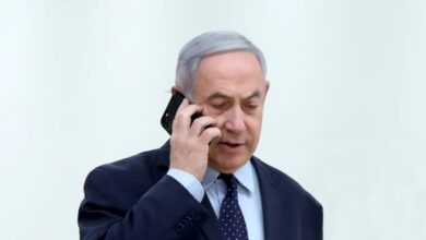 لأول مرة منذ 12 عامًا نتنياهو يقتني هاتفًا ذكيًا 112112