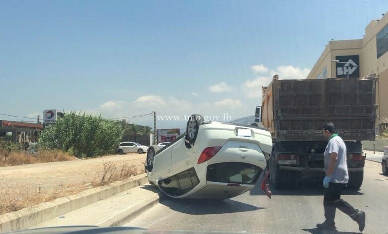 جريح نتيجة تصادم بين مركبتين على الطريق البحرية الدورة 112112