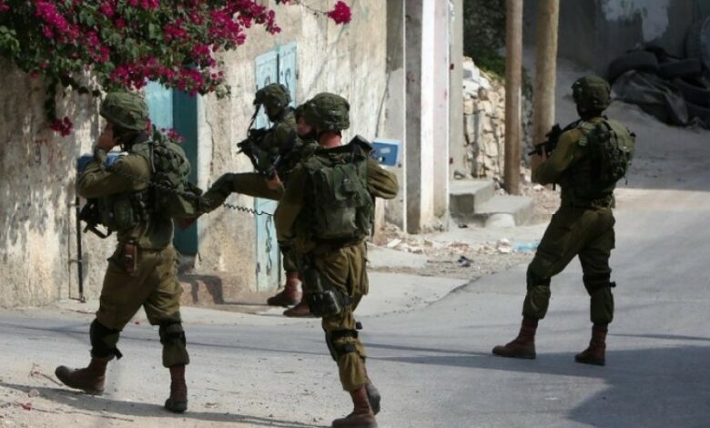 روسيا اليوم: قوات إسرائيلية تقتحم مقر لجان العمل الصحي في الضفة 112112