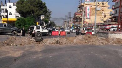 قطع السير على طريق عام حلبا العبدة محلة الحصنية 112112