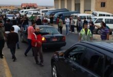 نقابات السائقين تُلبي دعوة الإتحاد العمالي للإضراب وتقطع الطريق عند مستديرة الدورة 112112