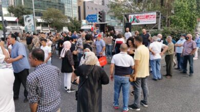 مواطنون يقطعون الطريق في صيدا احتجاجًا على إغلاق محطات الوقود 112112