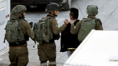 حملة اعتقالات في القدس والخليل شنّها الإحتلال طالت قياديا في حركة حماس 112112