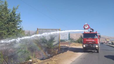 حريق شبّ في اعشاب عند نقطة المصنع الحدودية 112112