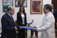 الرئيس عون تسلم أوراق اعتماد سفير الفلبين 112112