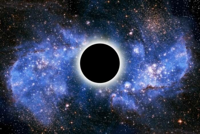 العلماء يُثيرون مفاجأة كبيرة بشأن الثقوب السوداء 112112