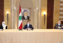 إجتماع في بيت الوسط برئآسة الحريري 112112