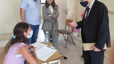 المجذوب يجول على بعض مراكز الإمتحانات للإطمئنان على تطبيق معايير التباعد 112112
