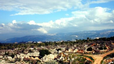 صوت انفجار صاروخ في الكورة وانهيار زجاج مباني والعثور على بقايا شظايا الصاروخ 112112