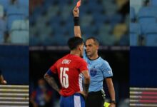 قائد منتخب باراغواي ينفجر في وجه الحكم 112112