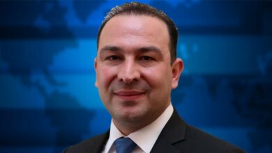 الوزير مرتضى إستقبل السفير الصيني.. وقدم وسام استحقاق لعائلة الراحل حسام الصباح 112112