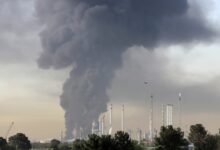 إخماد حريق في مصنع بتروكيميائيات بجزيرة خارك الإيرانية بمياه الخليج 112112