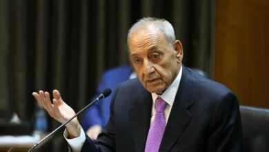 الرئيس بري مُقدّما العزاء لأبناء عكار 112112