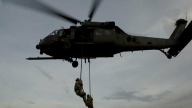 سانا: القوات الأمريكية نفذت إنزالًا جويًا بريف دير الزور الغربي واختطفت مدنيا 112112