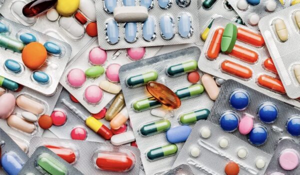 وزارة الصحة تُحدد سعر صرف الدولار للأدوية غير المدعومة 112112