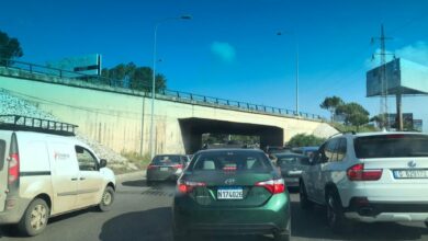 مُحتجّون قطعوا أوتوستراد الغازية-الزهراني بالإتجاهين 112112