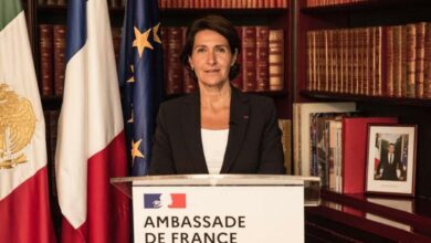 السفيرة الفرنسية: من أجل البِدء بمرحلة الحداد يحتاج اللبنانيون إلى تحقيق العدالة 112112