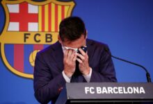 نوبة بكاء أصابت ميسي خلال مؤتمر توديع برشلونة 112112