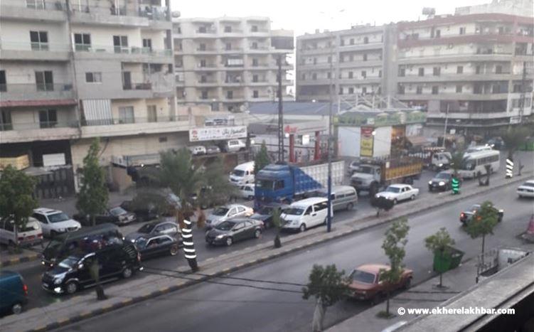قطع طريق البداوي الدّولي إحتجاجًا على توقيف شخص 112112