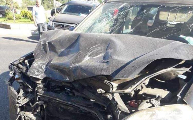 حادث سير على طريق عام فيطرون نتج عنه ثلاثة جرحى 112112
