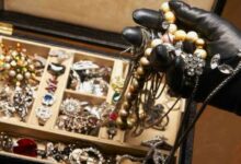 سرِقة مجوهرات وأموال من منزل أحد المواطنين في الهلالية 112112