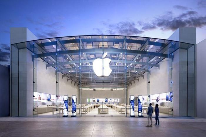 شركة آبل أوقفت إنتاج iPhone XR وآيفون 12 برو 112112